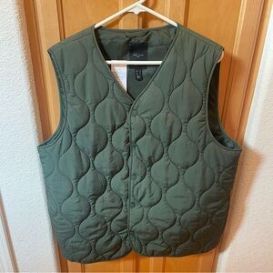 New Look Men’s Green Quilted Vest Sleeveless Jacket Size Medium NWT